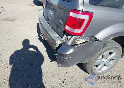 2012 Ford Escape Limited z USA, uszkodzony, nr VIN 1FMCU9EG1CKA01562